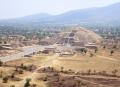 teotihuacan pyramide de la lune.jpg